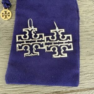 NWOT Tory Burch Britten Silver Drop Earrings